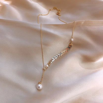 COLLIER NATURAL PEARL NECKLACE