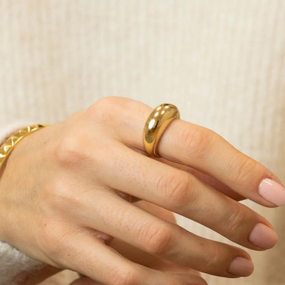 ARC 18K GOLD GEOMETRIC RING