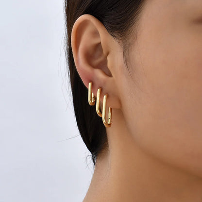 GOLD METAL SQUARE HOOP EARRINGS