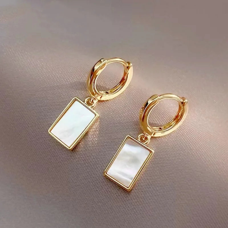 BAROQUE ELEGANT PEARL SHELL EARRINGS