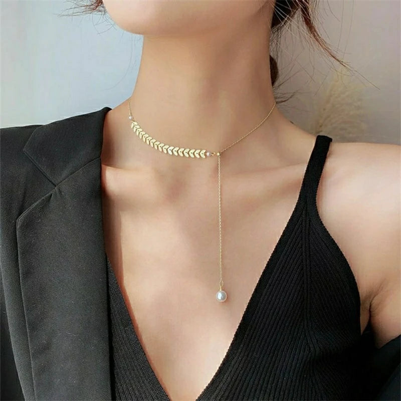 COLLIER NATURAL PEARL NECKLACE