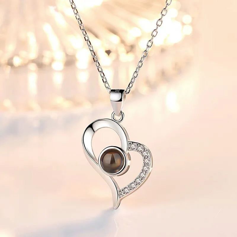 PROJECTION GIFT BOX NECKLACE SET