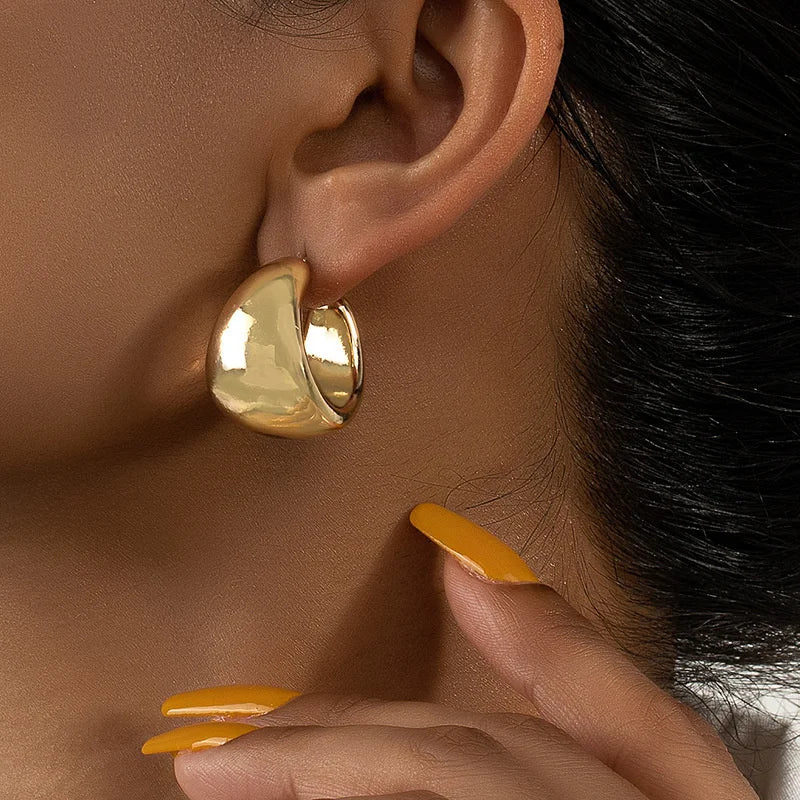 NEW GOLD OPEN FASHION EARRINGS