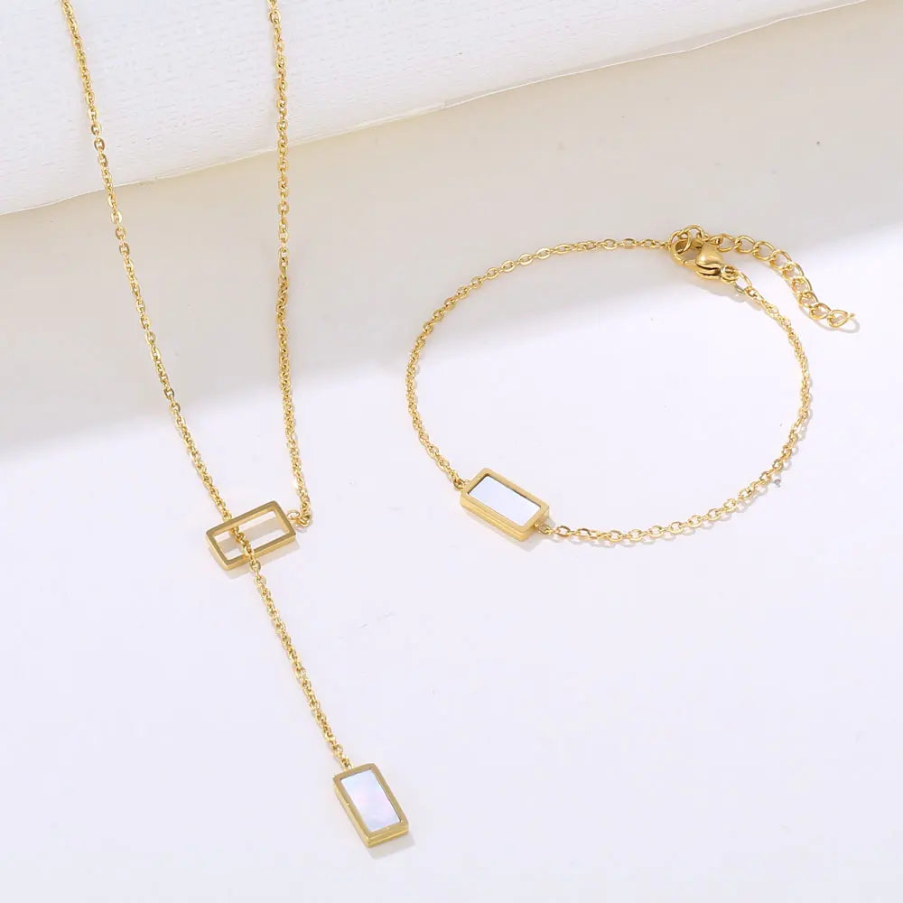 LIGHT LUXURY ELEGANT NECKLACE