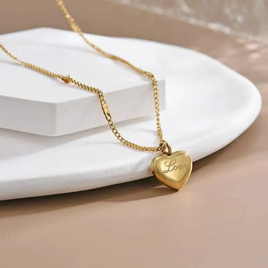 SIMPLE PEACH HEART NECKLACE