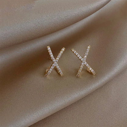 X-SHAPED STUD EARRINGS