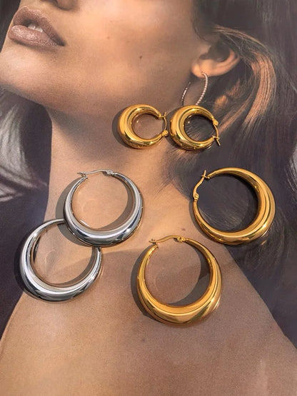 GEOMETRIC CHUNKY HOOP EARRINGS